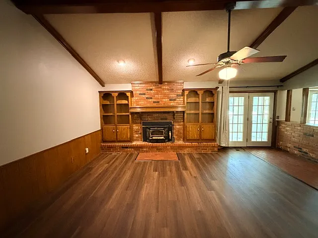 3 bed, 2000 sqft, $1,695 — Photo 4