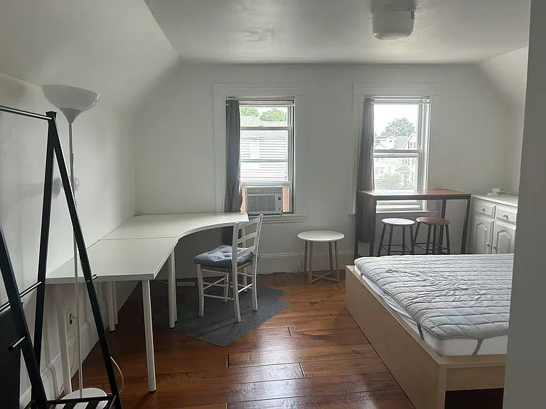 4 Falkland St #2 — Photo 17