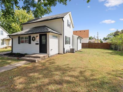 410 E 4 1/2 St S, Newton, IA, 50208