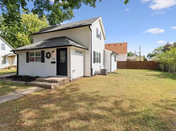 410 E 4 1/2 St S, Newton, IA 50208
