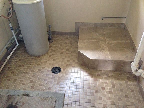4th image of 305 W 25th Ave