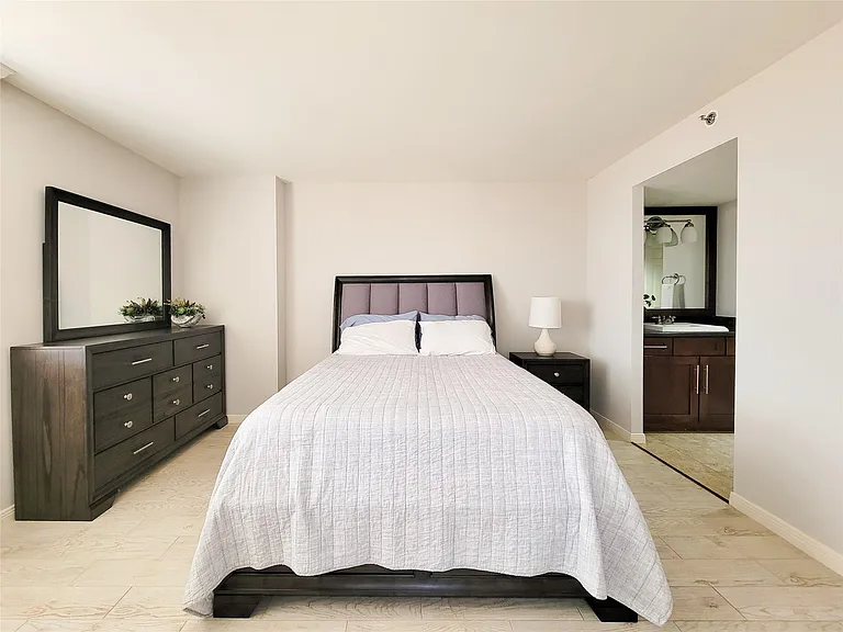 3525 Sage Rd #303 — Photo 28