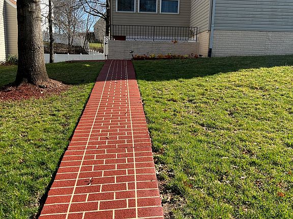 4th image of 7208 Purple Avens Ave