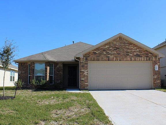 3rd image of 838 Desoto Dr