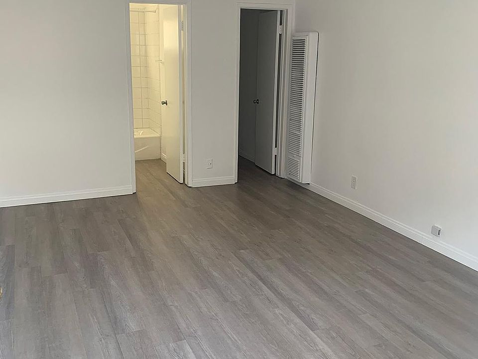 Bachelor unit - Main space