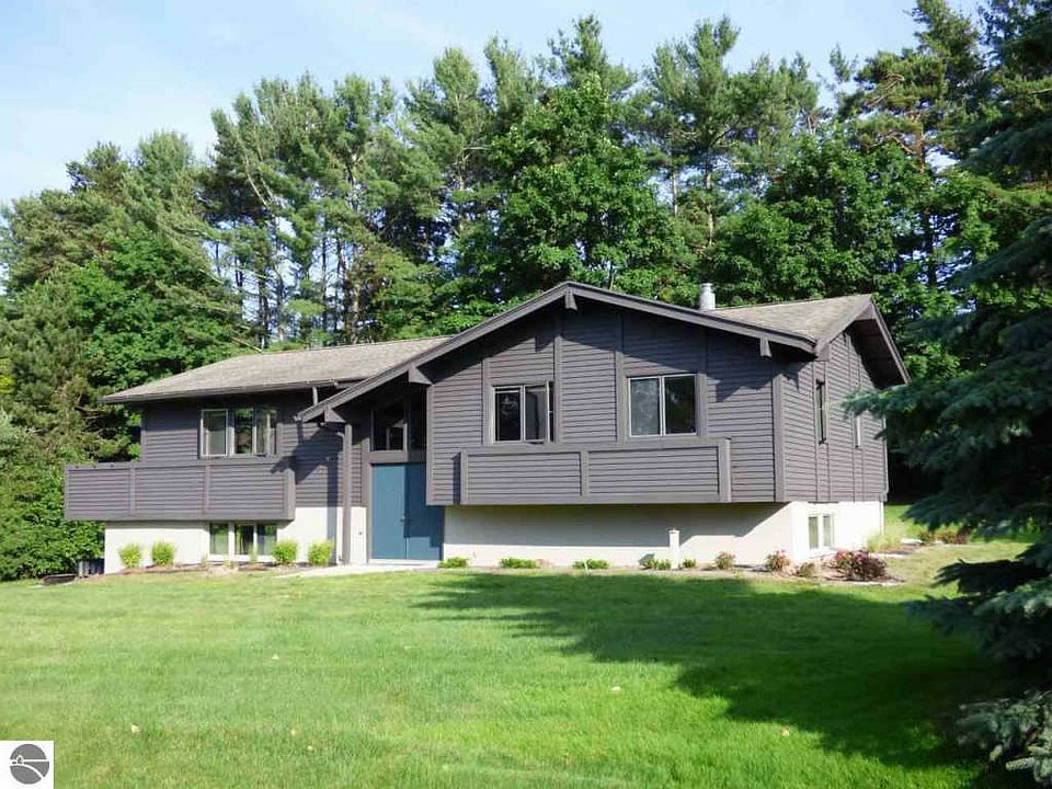 1st image of 8217 Bel Cherrie Dr