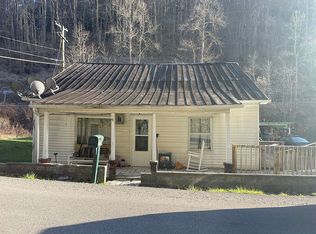 584 Lower Bearwallow Rd, Dante, VA 24237