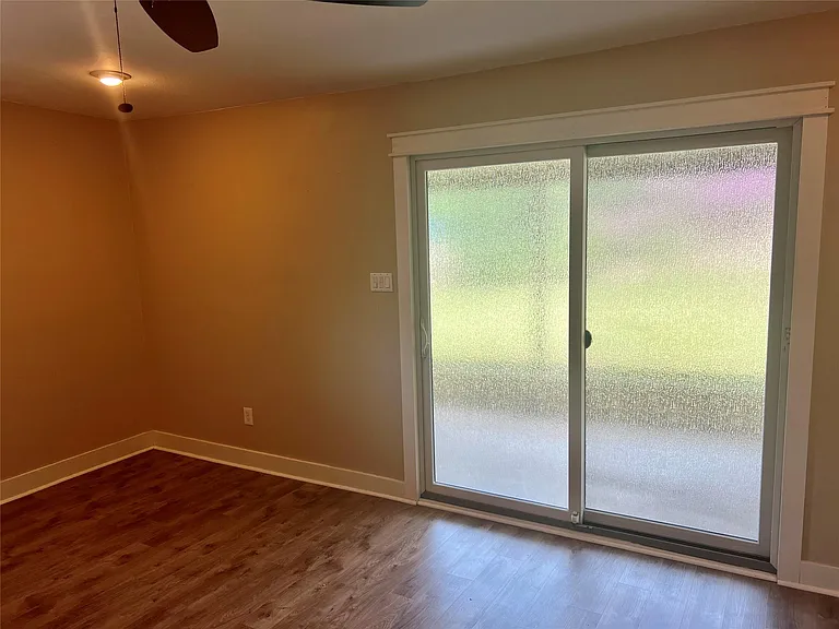 15303 Texas St — Photo 12