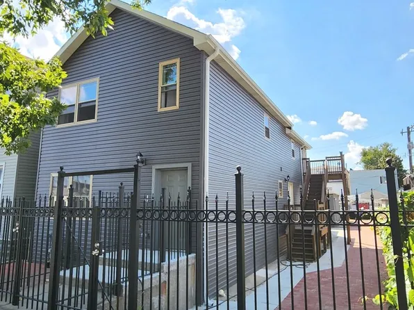 1623 W 32nd St, Chicago, IL 60608