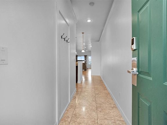 2nd image of 7037 Kingston Cove Ln Unit 315