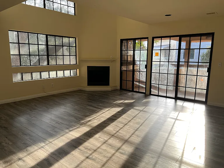 2732 Piedmont Ave #11 — Photo 5
