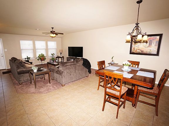 5th image of 3605 Gillespie Ln