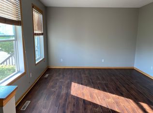 11316 Fergus St NE UNIT B, Blaine, MN 55449