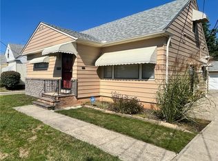 20739 Donny Brook Rd, Maple Heights, OH 44137