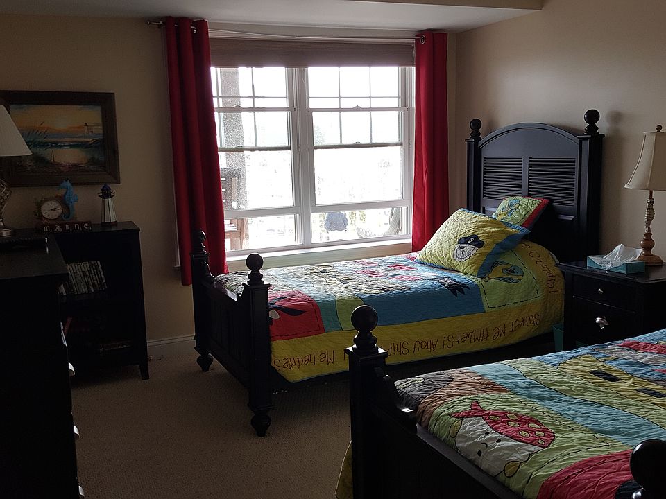 1st image of 1 E Grand Ave APT 210