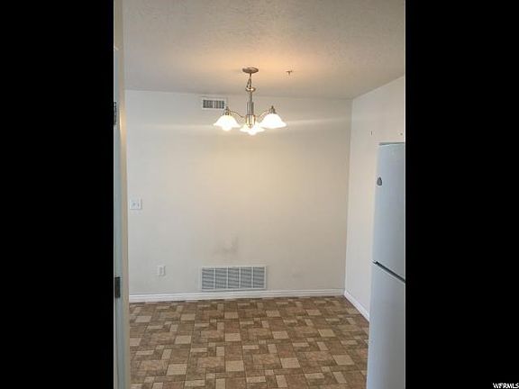 4th image of 1598 W Westbury Way #G