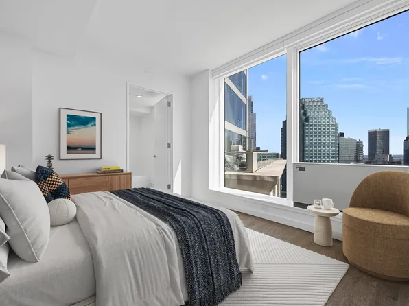 22-44 Jackson Avenue image 3 of 21