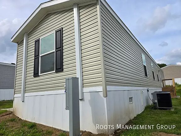 2nd image of 172 Hawk Dr #172