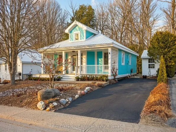 383 McNabb St #106, Saugeen Shores, ON N0H 2L0