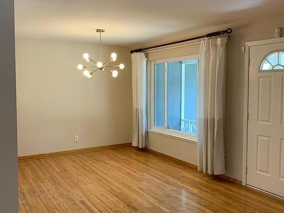 5th image of 156 Matadero Dr