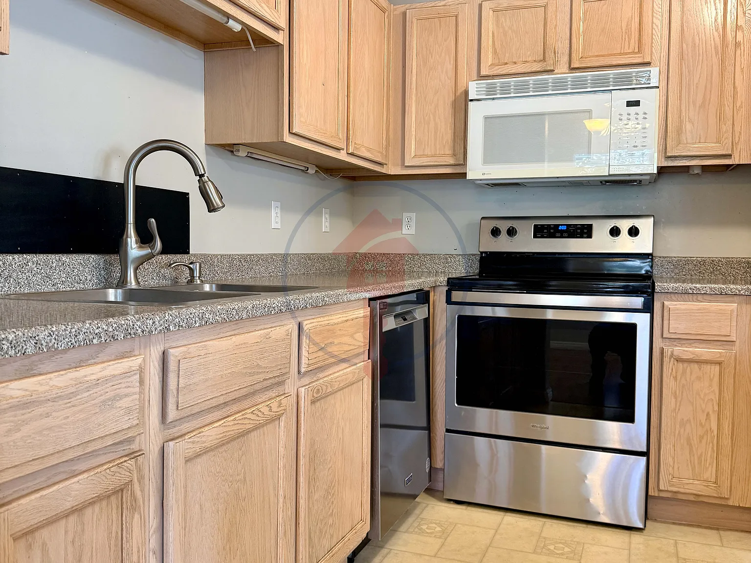Anson Dr. Townhouse — Photo 3