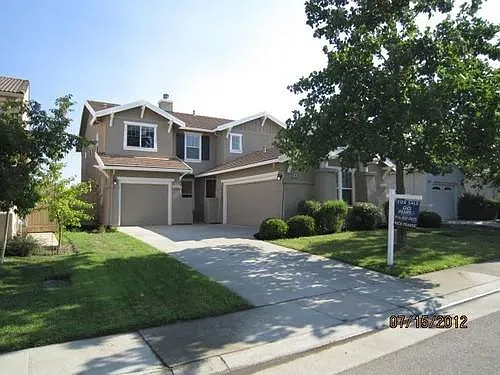 6443 Cormorant Cir photo 1