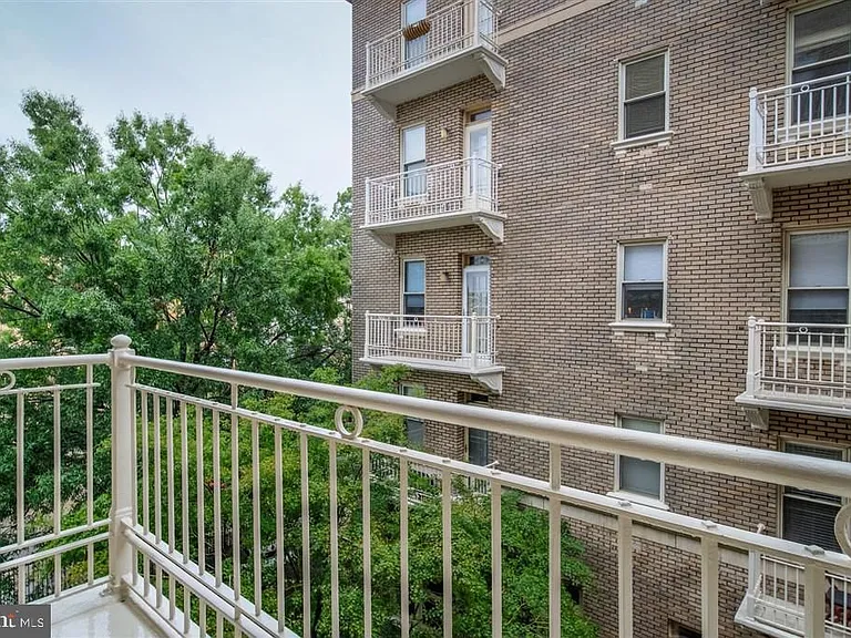 1308 Clifton St NW #217 — Photo 23