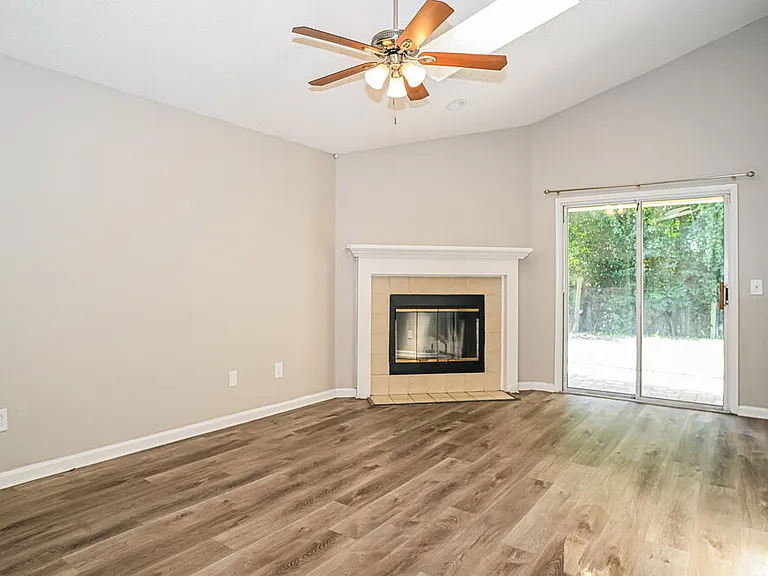 8790 Townsquare Dr S — Photo 5