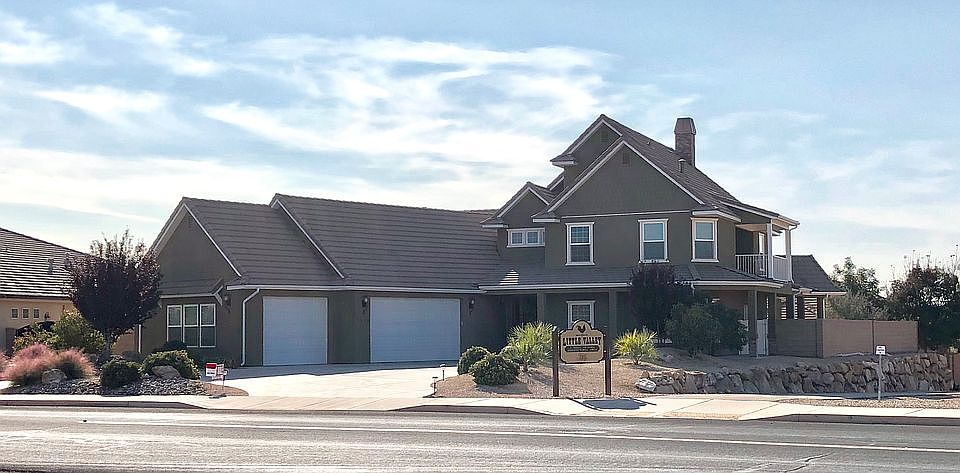  View w/side walking trail