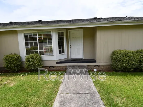 2923 NE Denn Ave, Roseburg, OR 97470