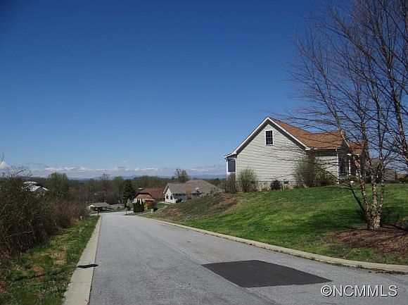 2nd image of 11 Climbing Aster Way
