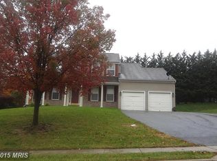 1110 Meadowgreen Dr, Mount Airy, MD 21771