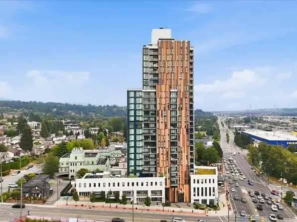 901 Lougheed Hwy #1810, Coquitlam, BC V3K 0J3