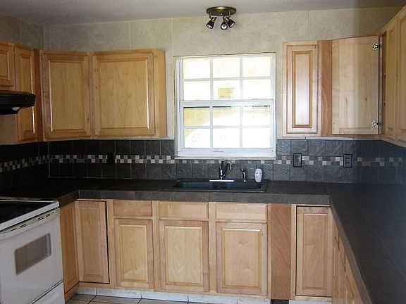 3rd image of 12314 Lakeshore Dr