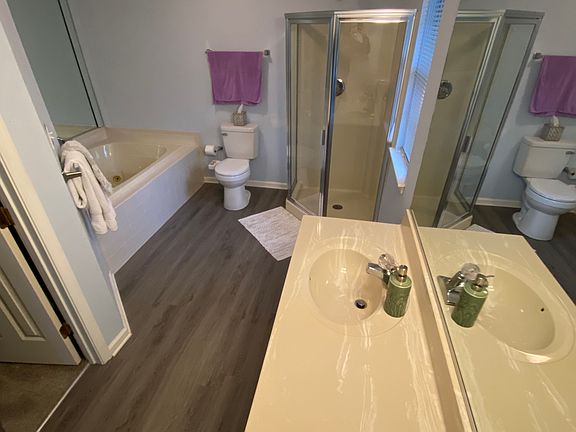 5th image of 324 River Forest Rd