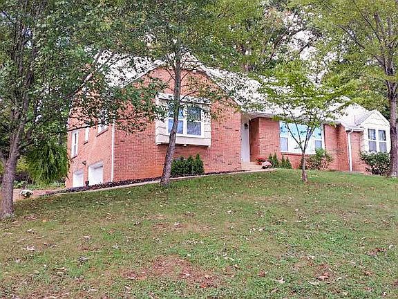 2nd image of 2313 NW Juniper Dr