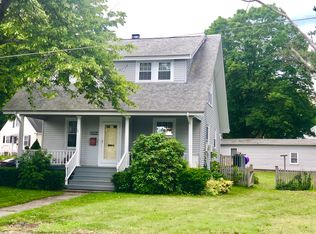 2817 Riverside Ave, Somerset, MA 02726