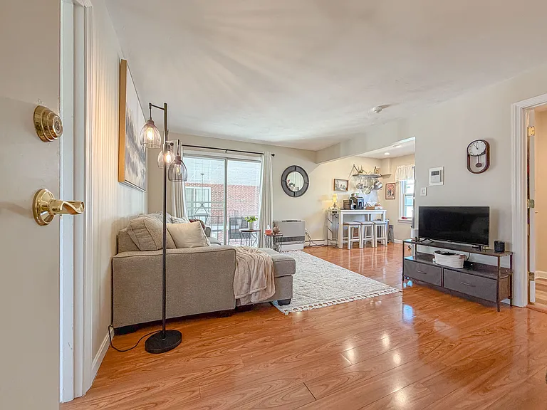173 Pine St #2P — Photo 7