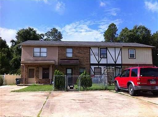 3rd image of 15231 Parkwood Dr N