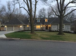 1117 W 113th St, Kansas City, MO 64114