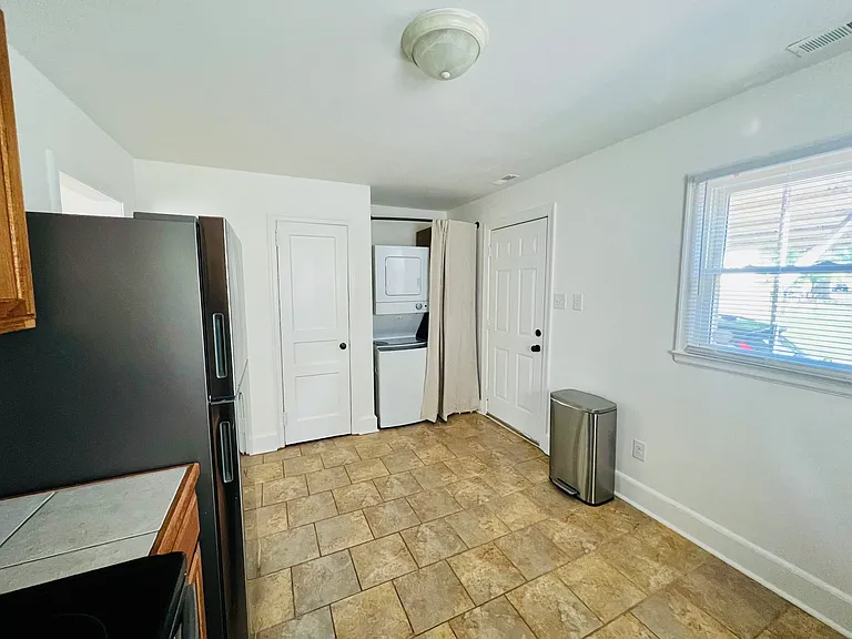 1217 Enderly Rd — Photo 8