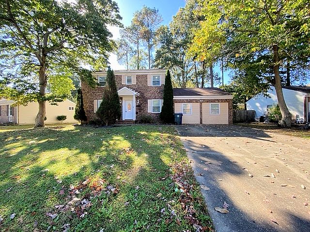 1st image of 352 Paulette Dr