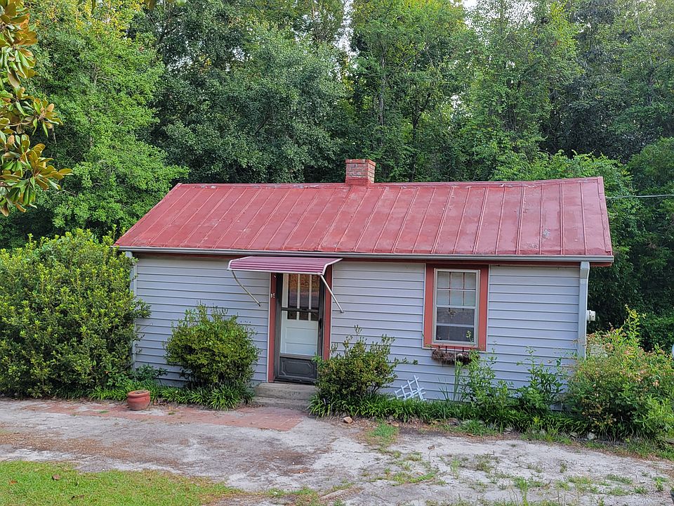 1st image of 74 Taylor Rd