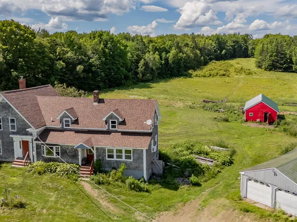 380 Charleston Road, Dexter, ME 04930