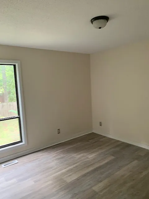 3 bed, 1424 sqft, $1,800 — Photo 3