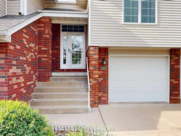 46 Camborne Cir, Iowa City, IA 52245