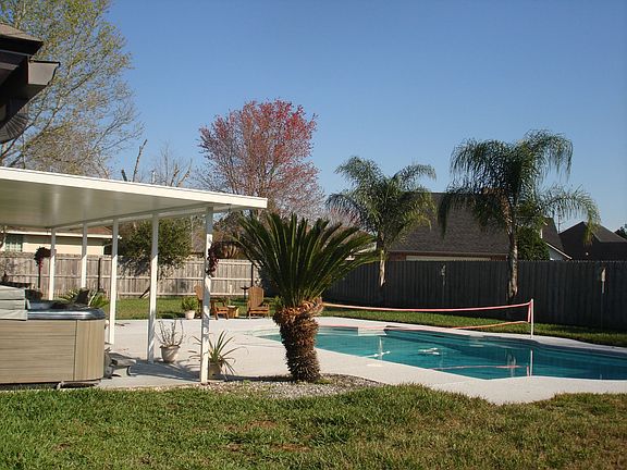 2nd image of 9856 Cresswell Ln N
