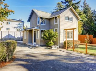 3704 SW 106th St, Seattle, WA 98146