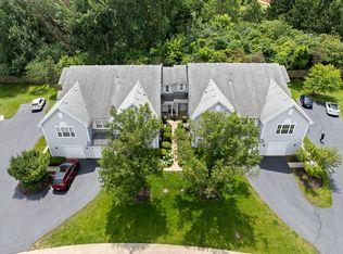 1355 Orleans Dr, Mundelein, IL 60060