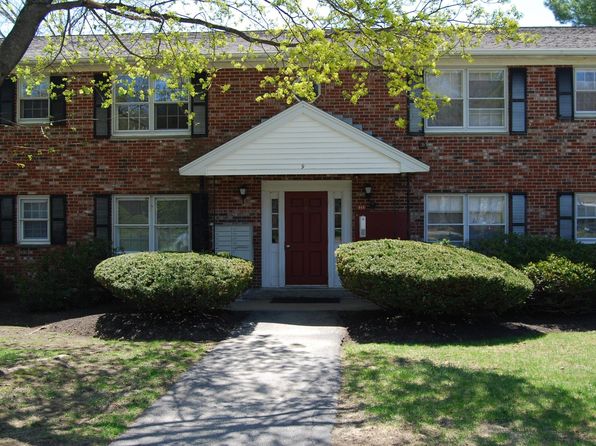 9 Elm St APT 3